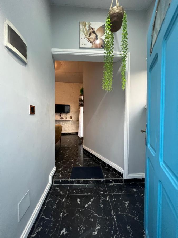 Bel Appartement Avec Petit Balcon Sympa Porto-Novo Buitenkant foto