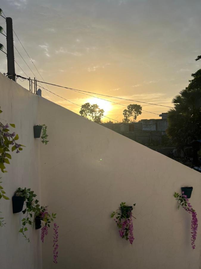 Bel Appartement Avec Petit Balcon Sympa Porto-Novo Buitenkant foto