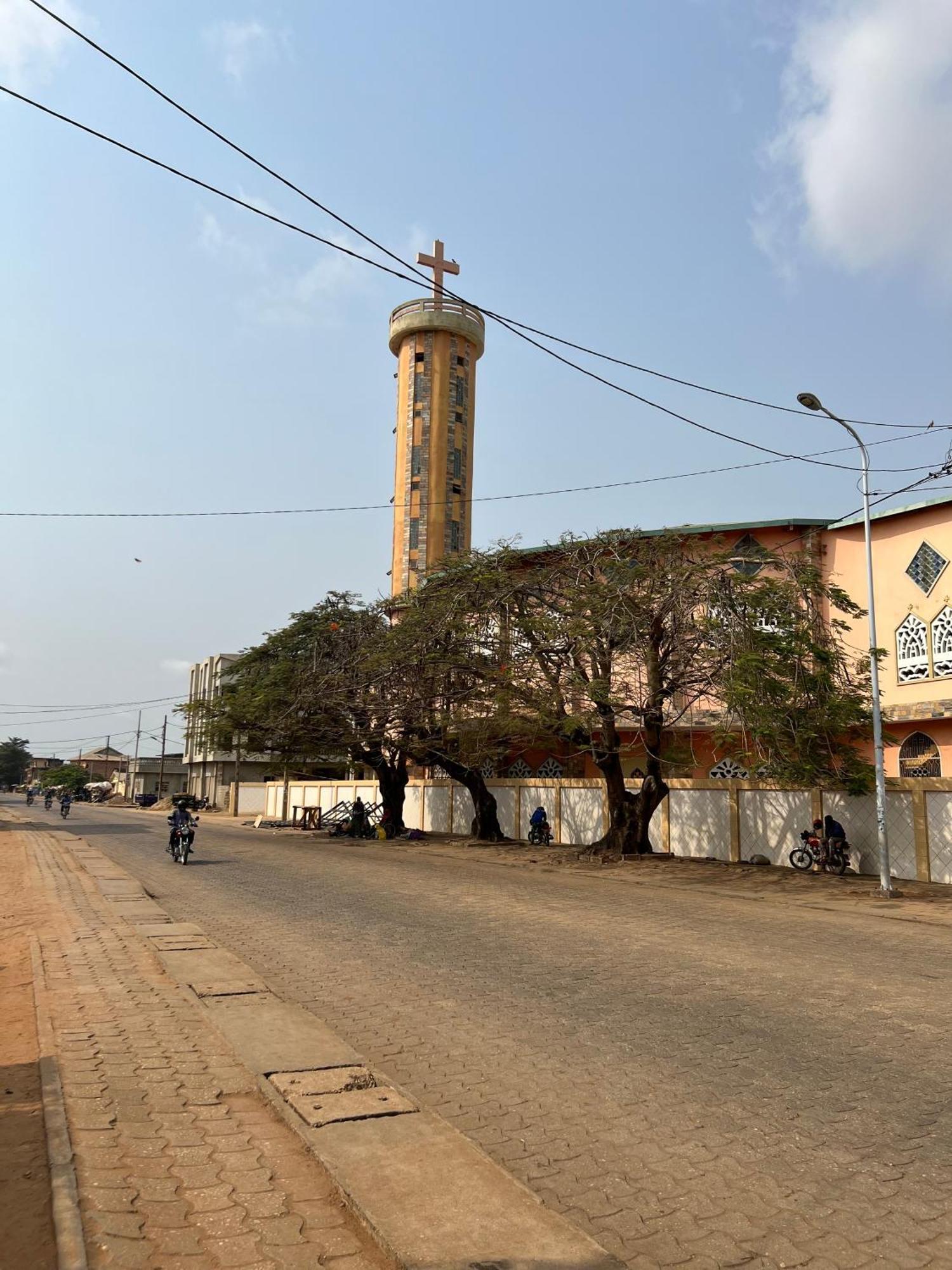 Bel Appartement Avec Petit Balcon Sympa Porto-Novo Buitenkant foto
